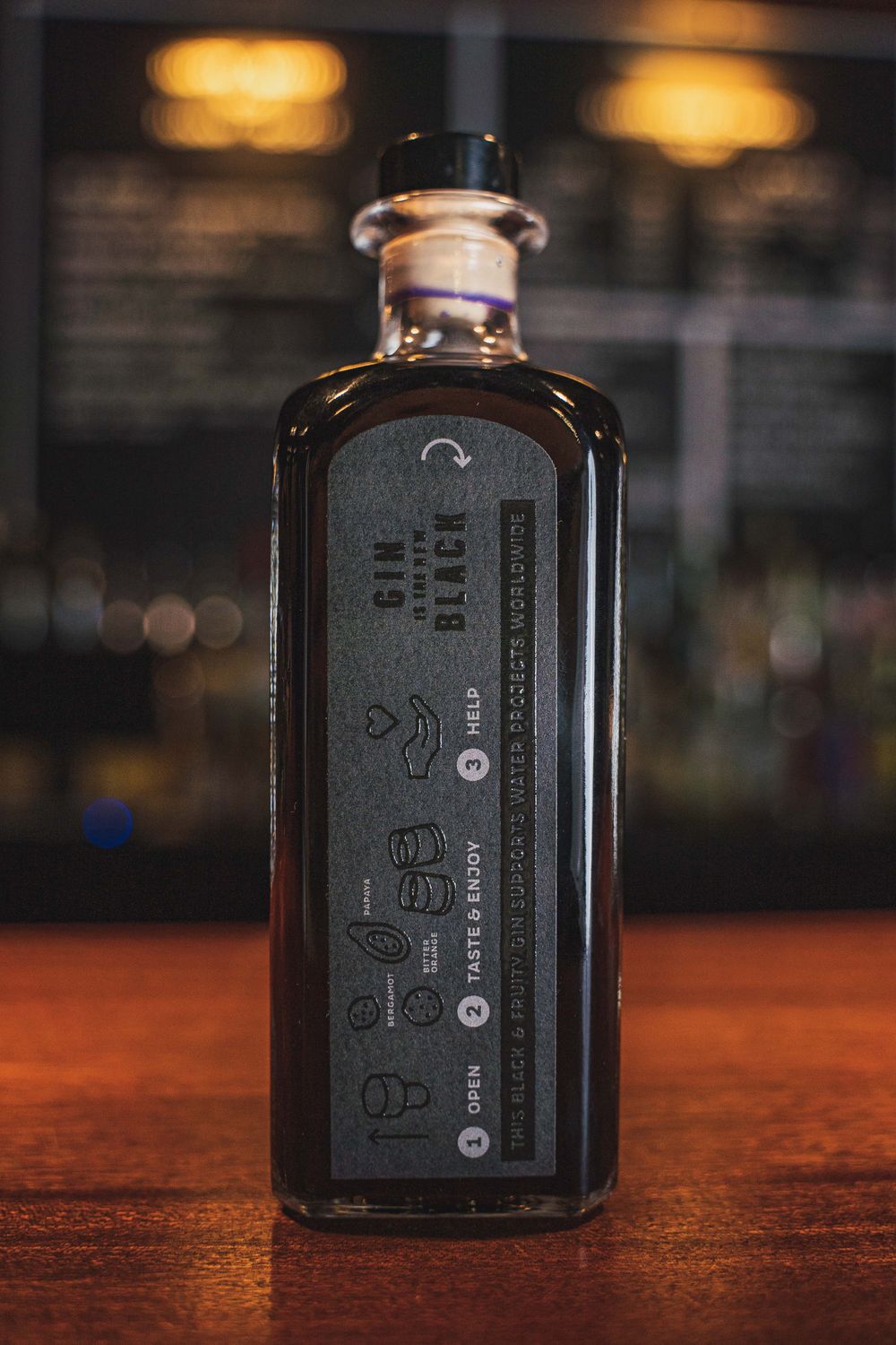 Quarantini - Black Gin 42% vol Alc