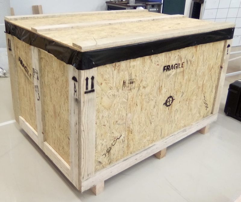 Wooden boxes and bases ISPM 15