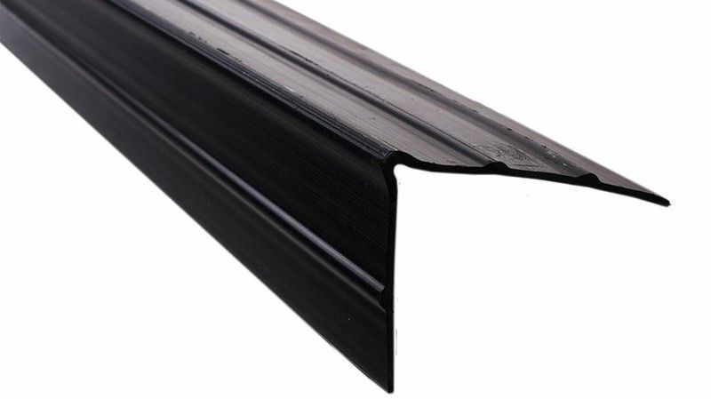 PVC protection angle - 1.20 m long