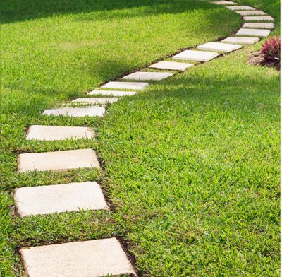 Building Pathways &amp; Walkways in Calgary