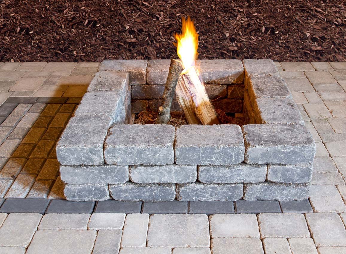Quarry Stone Fire Pit, Color: Sierra Grey, Size: Square Complete