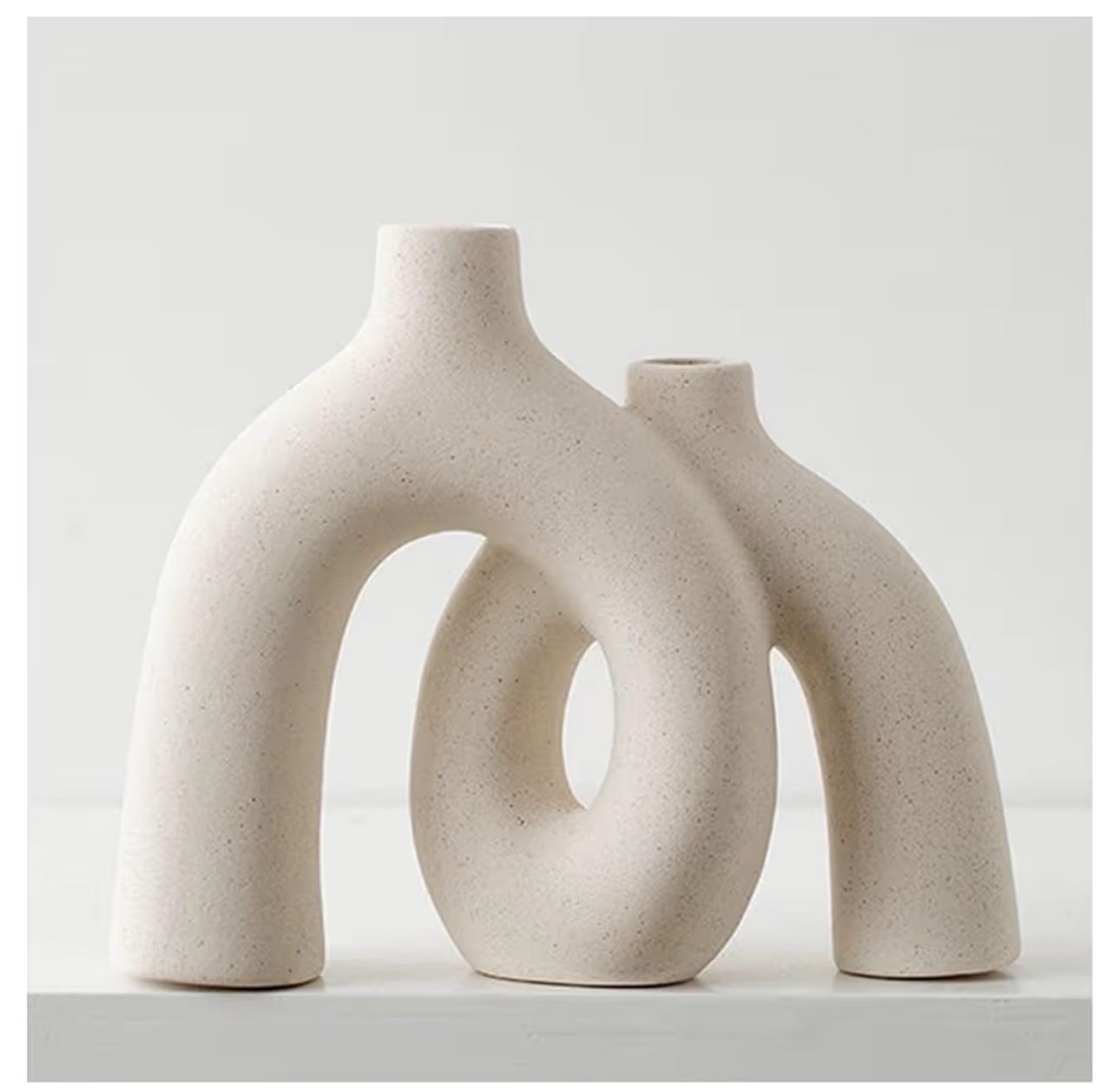 Hug Donut Vase