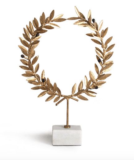 Kotinos Wreath on Stand