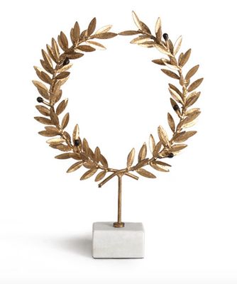 Kotinos Wreath on Stand