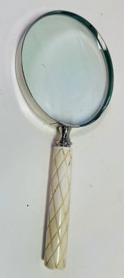 UNIQUE BONE DIAMOND CUT MAGNIFYING GLASS