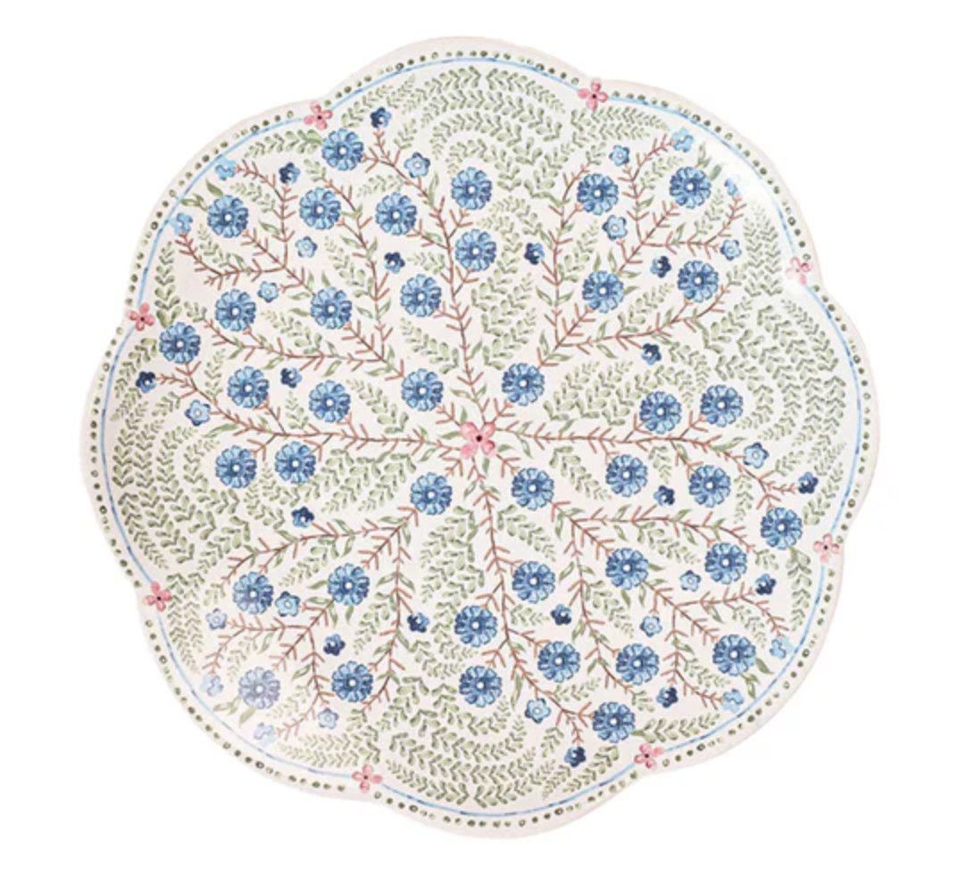Villa Seville Scalloped Dessert/Salad Plate | Chambray