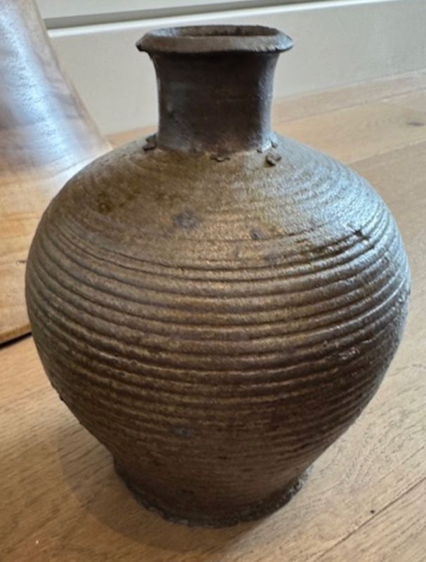 Vintage Vase Brownish Black with Lines Around