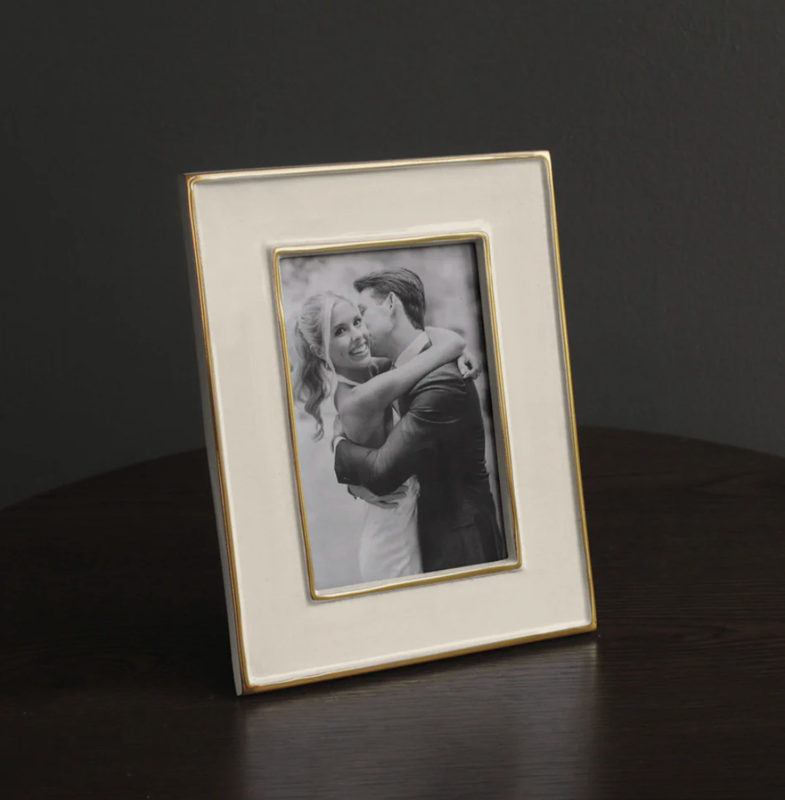 Encanto Jason Frame | Cream | 5x7
