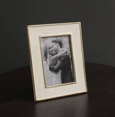 Encanto Jason Frame | Cream | 5x7