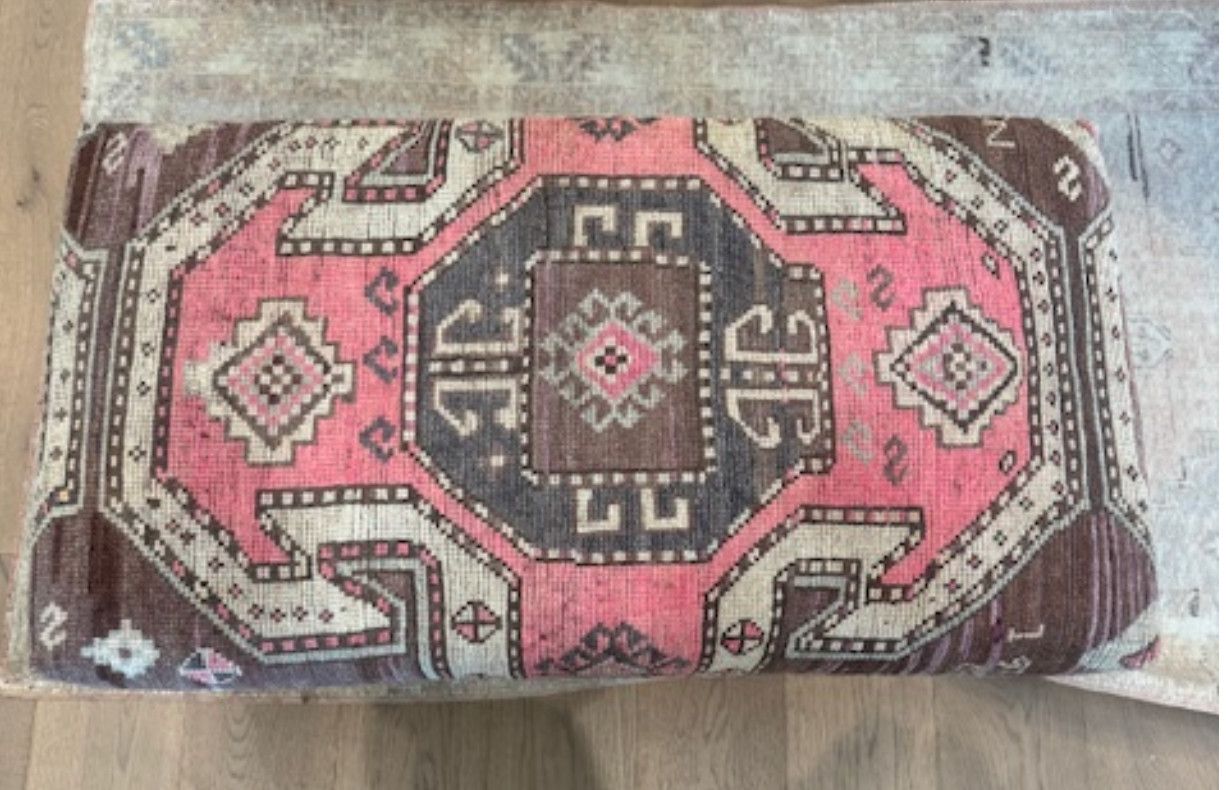 Jana Rug Bench