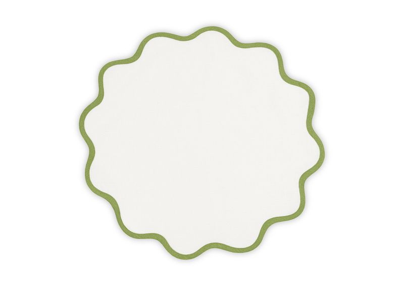 Scallop Edge Circle Placemat | Set of 4 | Grass