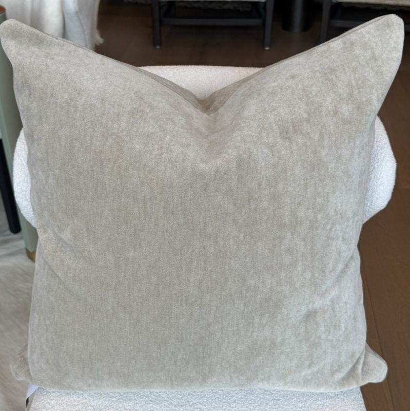 Mohair Creamy Putty  Pillow | 24x24