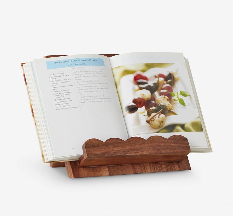Scalloped Wood Cookbook Stand |  Natural