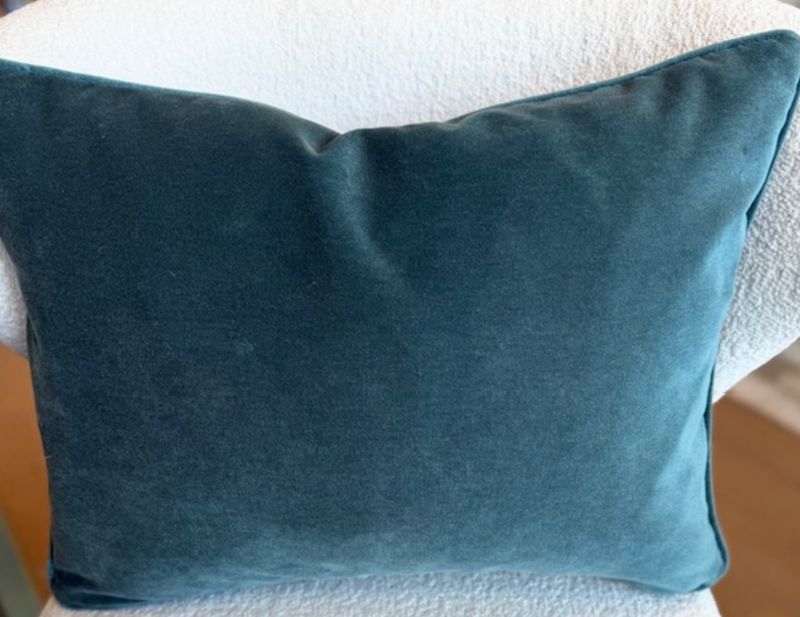 Margaret Velvet Lagoon Pillow | 14x20