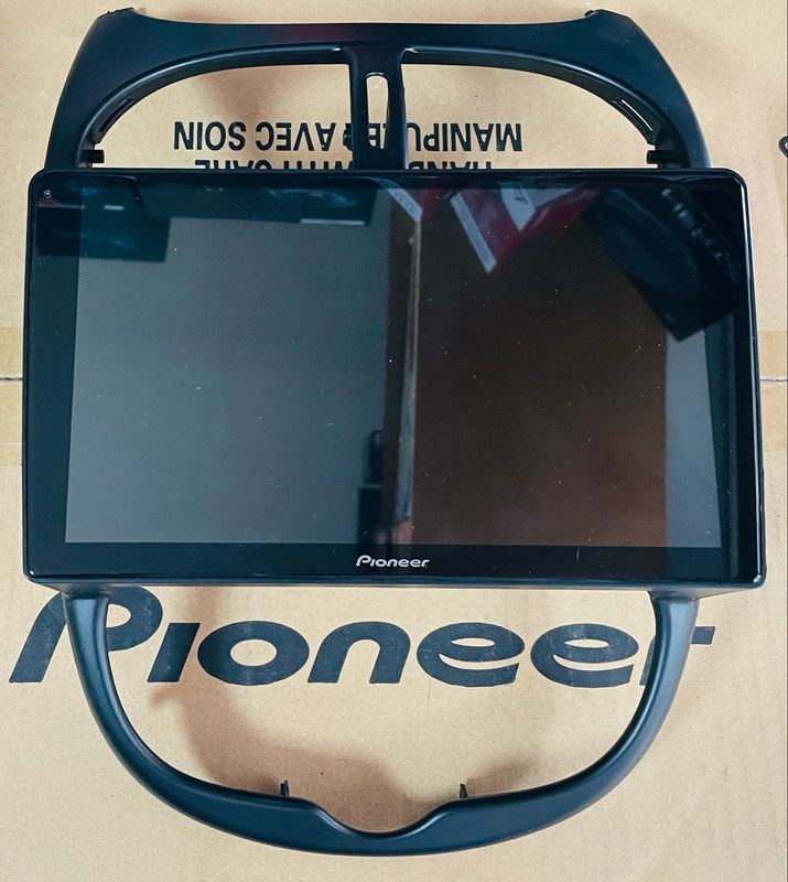 Autoradio Pioneer Perfect Fit SPH-PF97BT + support Peugeot 206