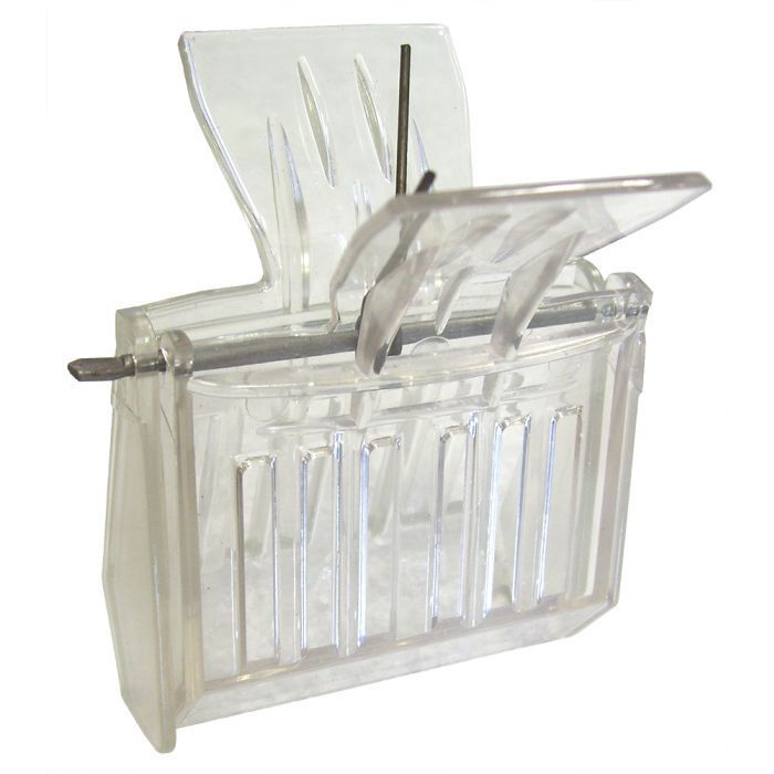 Bee Basics | Queen Clip Catcher for Beekeepers | Stainless Steel or Plastic, name: Plastic