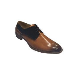 LACE UP MEDALLION TOE DRESS SHOE