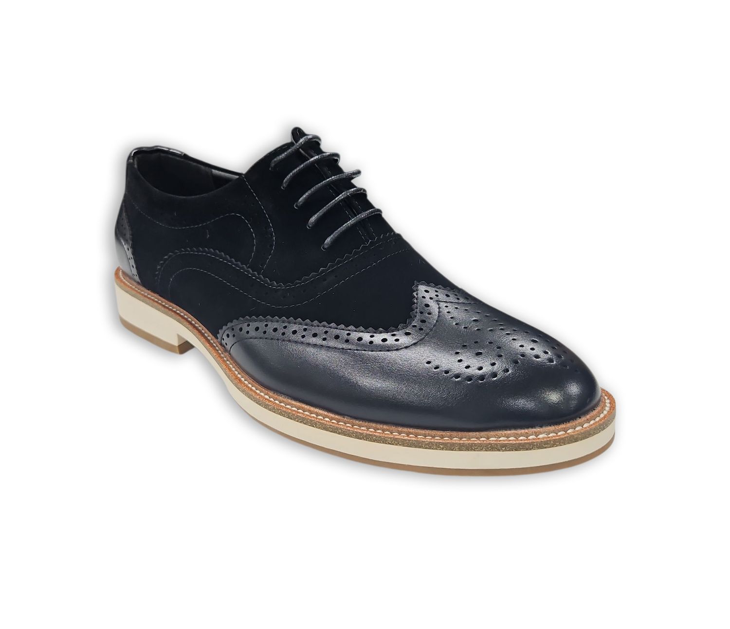 LACE UP WINGTIP CAGUAL SHOE, Color: BLACK, Size: 8