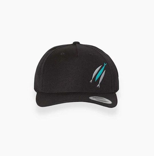 HAT- CHOSEN- THREE FISH, BLACK