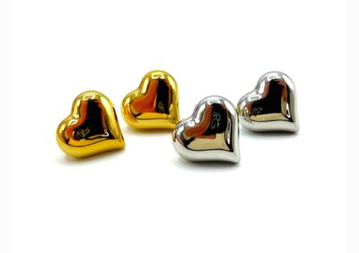 Orecchini a lobo cuore in acciaio confezione regalo inclusa