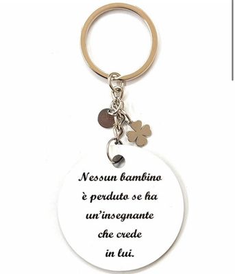 Portachiavi legno Maestra Maestro con dedica colori
