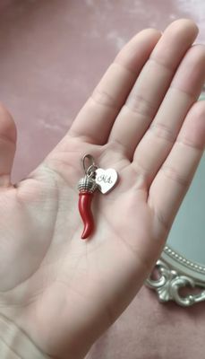 Ciondolo Corno rosso e cuore acciaio confezione regalo inclusa