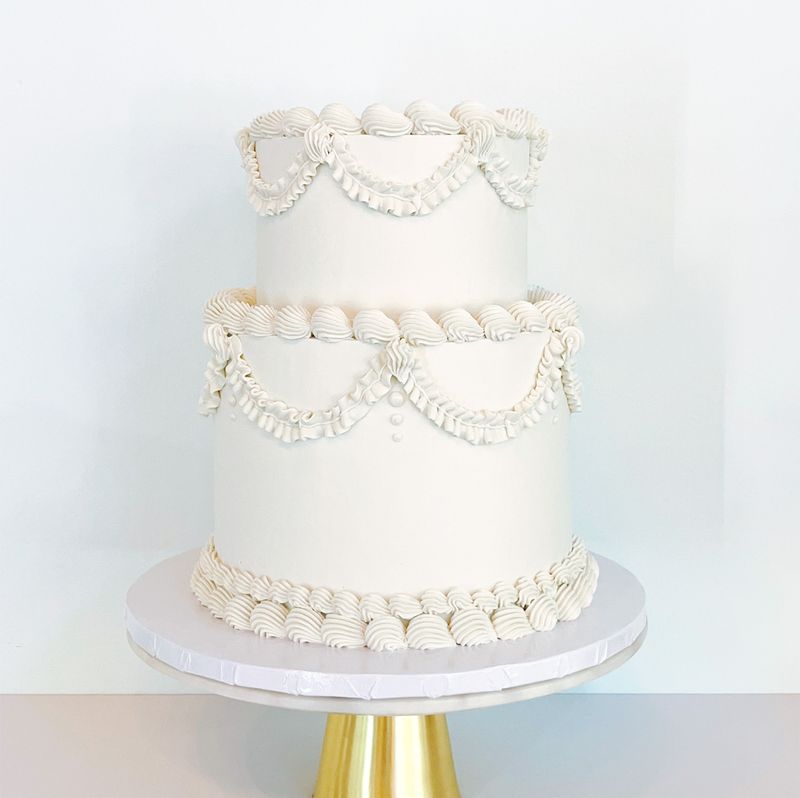 SimplyWed™ Simply Vintage (wedding cake/GF available)