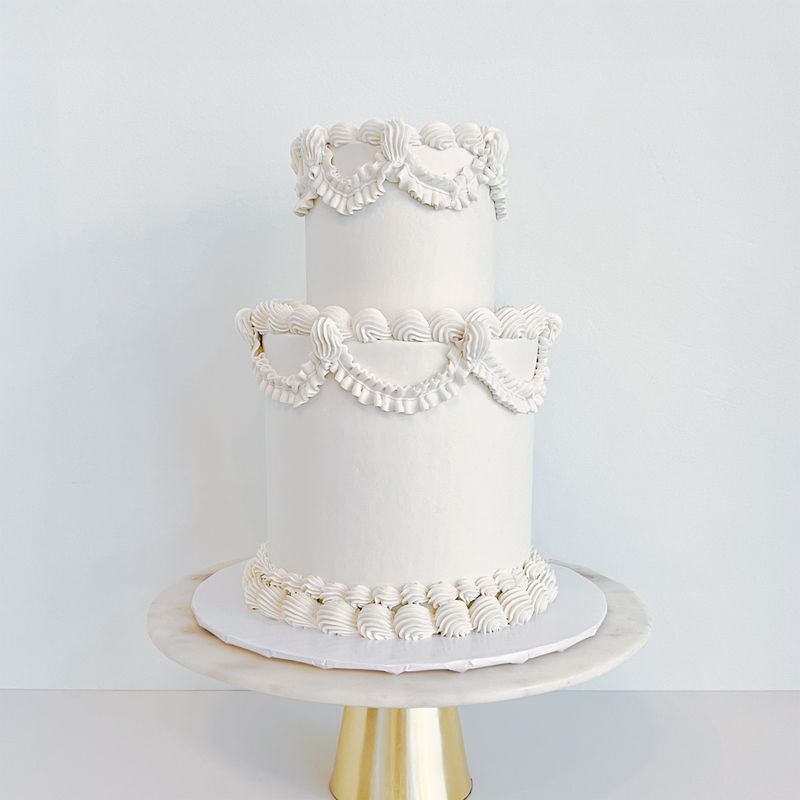 SimplyWed™ Simply Vintage (wedding cake/GF available)