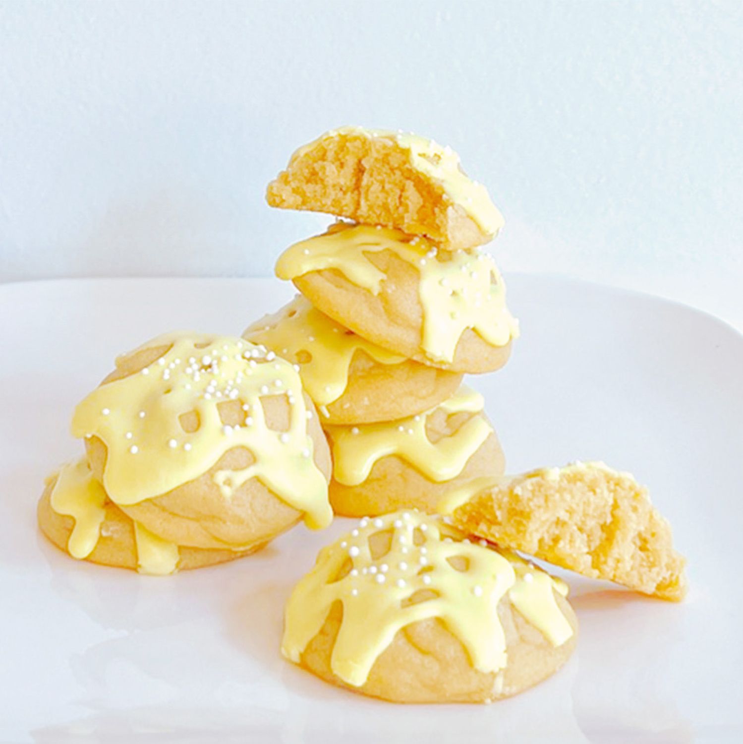SimplyWed Sunburst Lemon Cookies