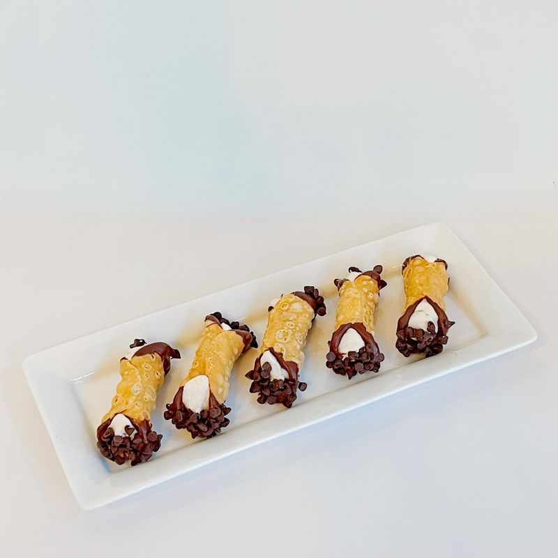 SimplyWed™ Holy Cannoli