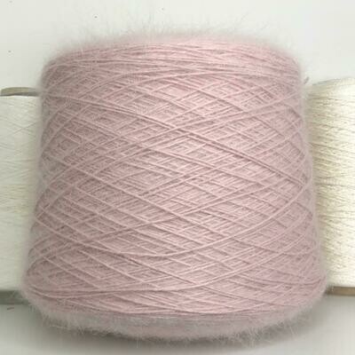 ANGORA 80 - Biagioli Modesto; 80% ангора, 20% п/а; 566м/100гр (3/17); col. 307521 розовая пудра. Есть отмотанные бобинки весом 77, 127гр S904 ANGORA 80 - Biagioli Modesto; 80% ангора, 20% п/а; 566м/100гр (3/17); col. 307521 розовая пудра. Есть отмотанные бобинки весом 77, 127гр S904
