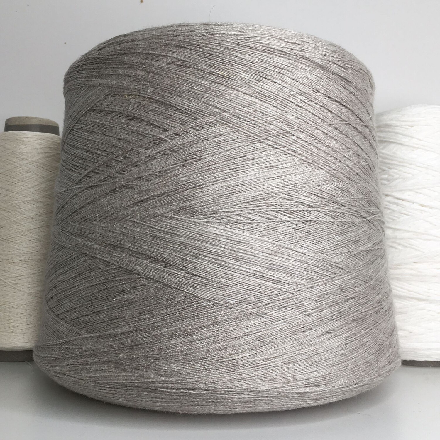 пряжа laxford todd duncan. пряжа кашемир фабрики монвул. пряжа fabifil srl. Igloo cariaggi кашемир. пряжа кашемир todd duncan с утолщениями.