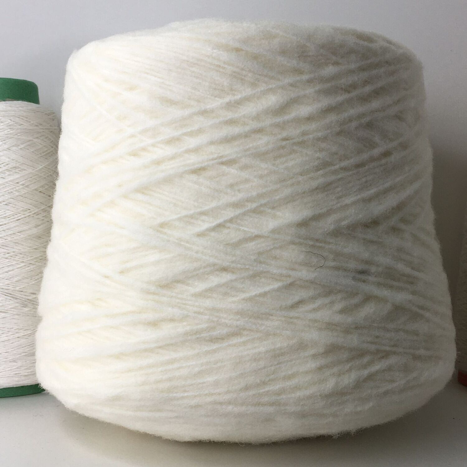 Меринос 100 гр. Пряжа альпака кашемир. 48% меринос, 25% лен 15% полиамид 12% ангора. Италия),art. Пряжа хейли 100% мериносная шерсть.