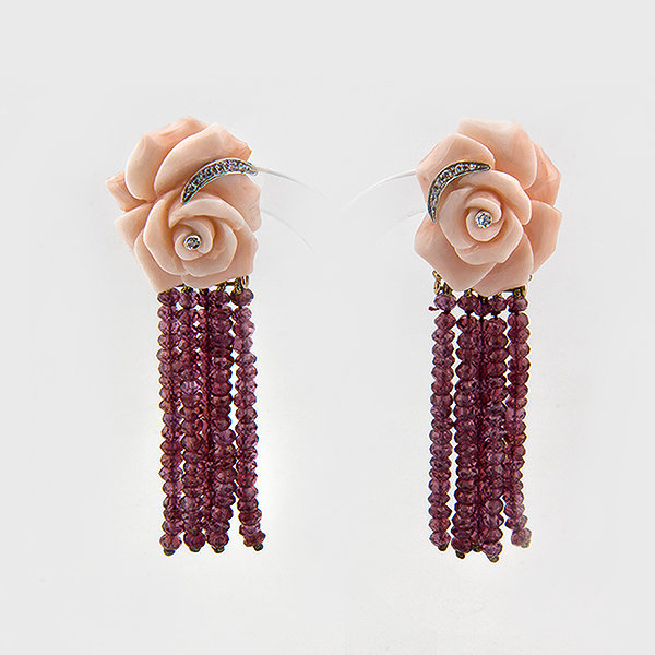 Rhodolite,coral and diamond earrings in 18k yellow gold