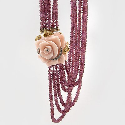 Coral, rhodolite and diamond necklace in 18k yellow gold