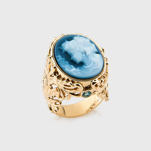 Cameo and gemstone ring in 14k yellow gold