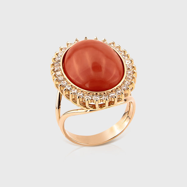 Coral ring in 14k yellow gold