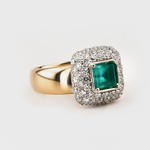Emerald and diamond ring in 14k yellow and white gold