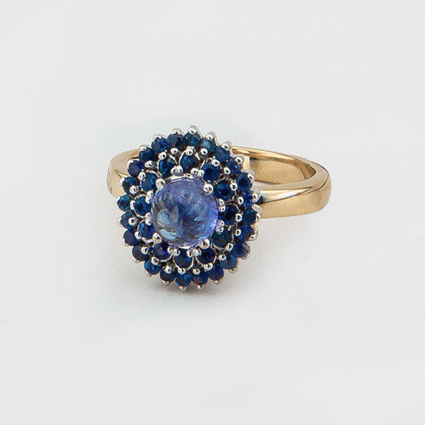 Sapphire and tanzanite ring in 14k yellow gold