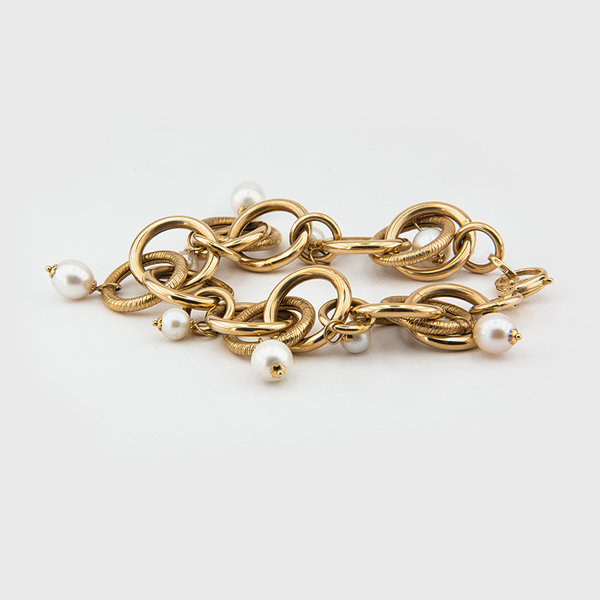 Pearl bracelet in 14k yellow gold