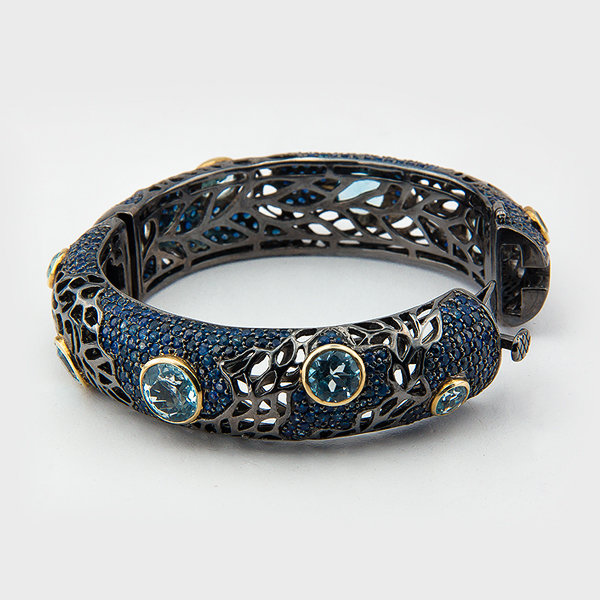 Sapphire and blue topaz gemstone bracelet in sterling silver