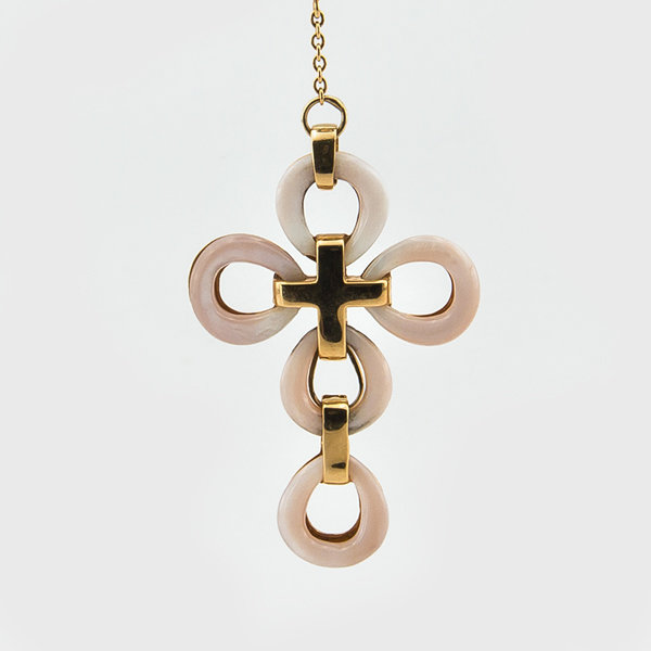 Coral cross pendant in 18k yellow gold