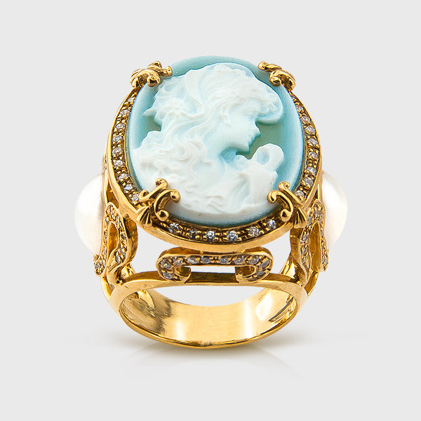 Cameo and Pearl Ring in yellow gold plated silver