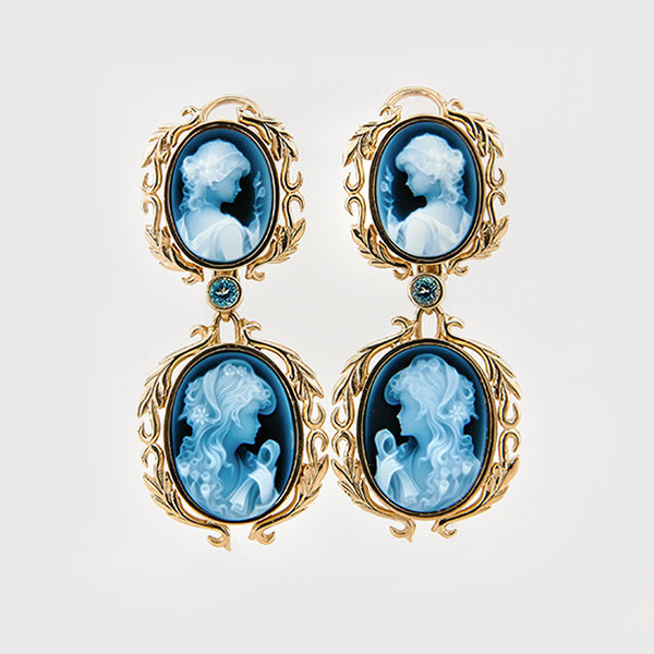 Cameo earrings in 14k yellow gold