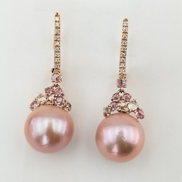 Pearl and pink sapphire earrings in 18k yellow gold