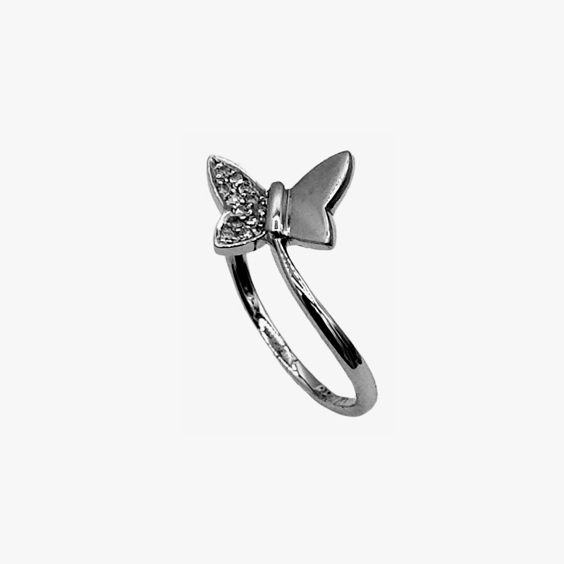 Butterfly design diamond ring in 18K white gold