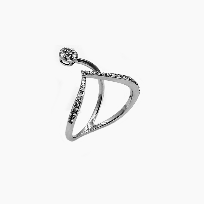 Diamond engagement ring in 18K white gold