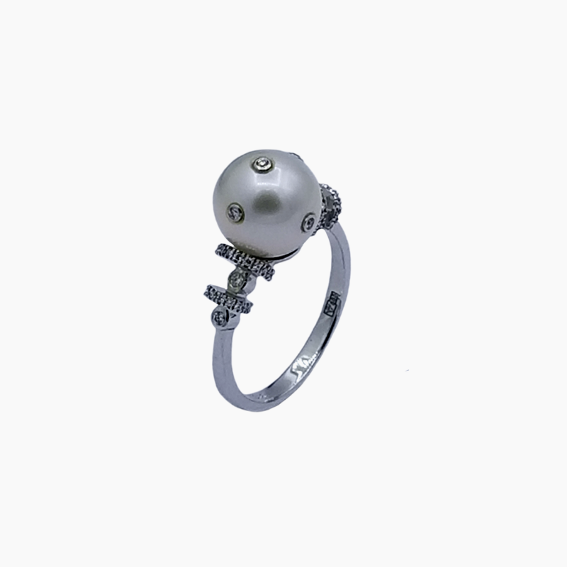 Pearl and diamond ring in 14K white gold
