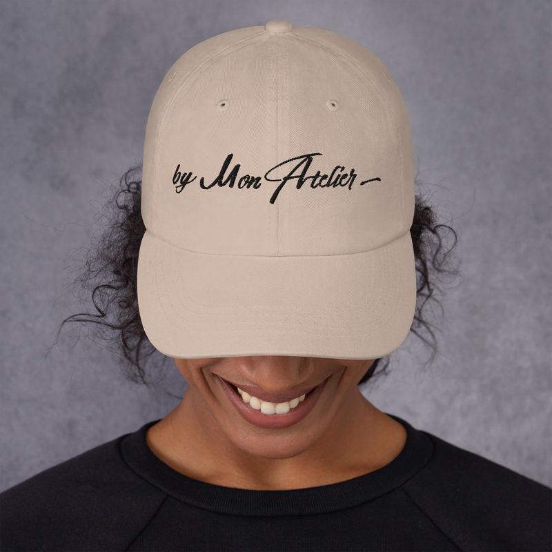 Casquette classique - Blanc, beige ou rouge