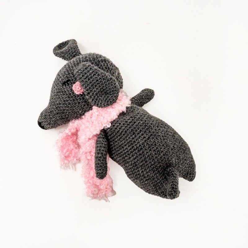 Crochet Dachshund - Pink scarf